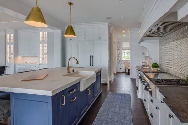 Revamp Your Kitchen: Essential Remodeling Tips